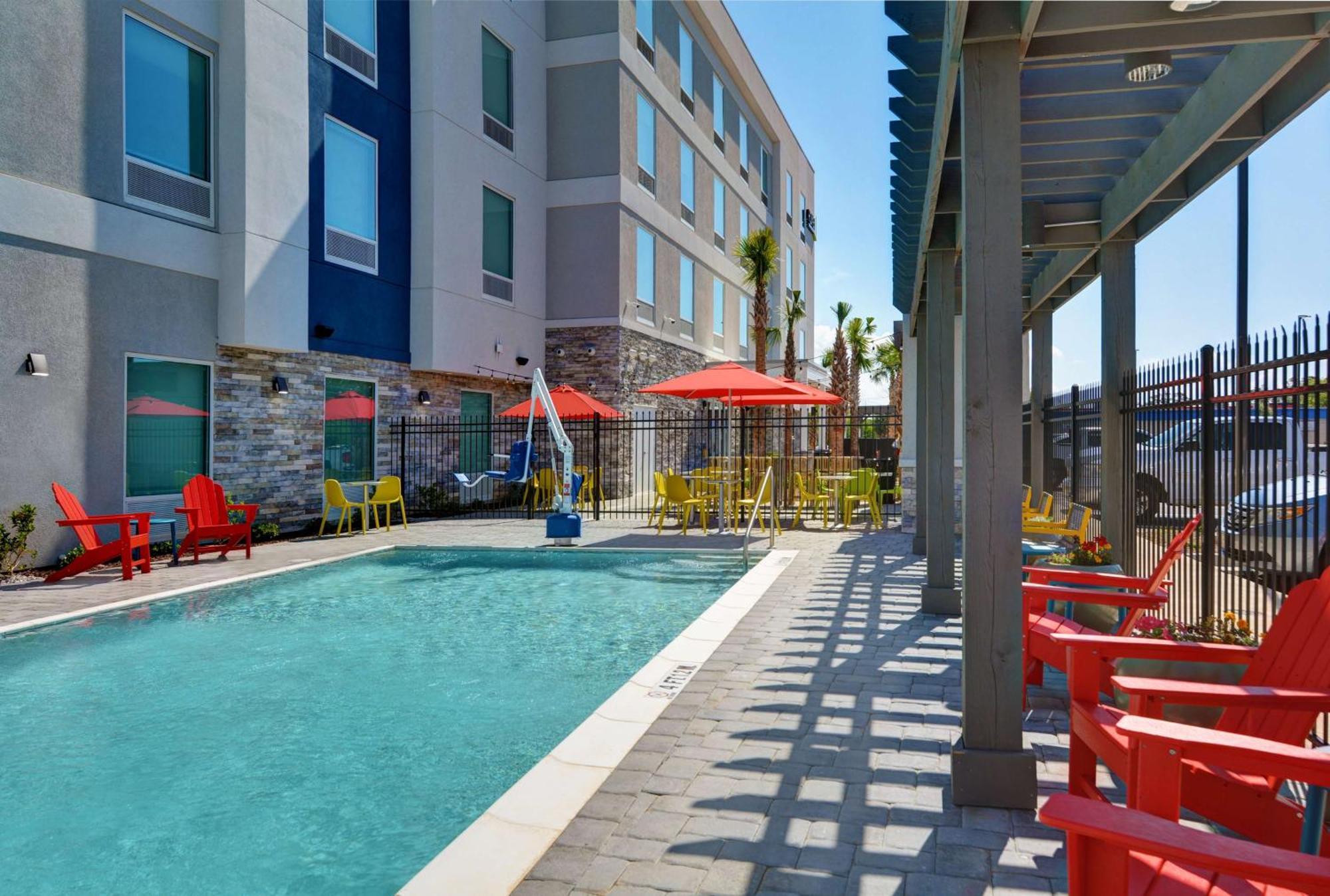 Home2 Suites By Hilton Panama City Beach, Fl Upper Grand Lagoon Exterior photo